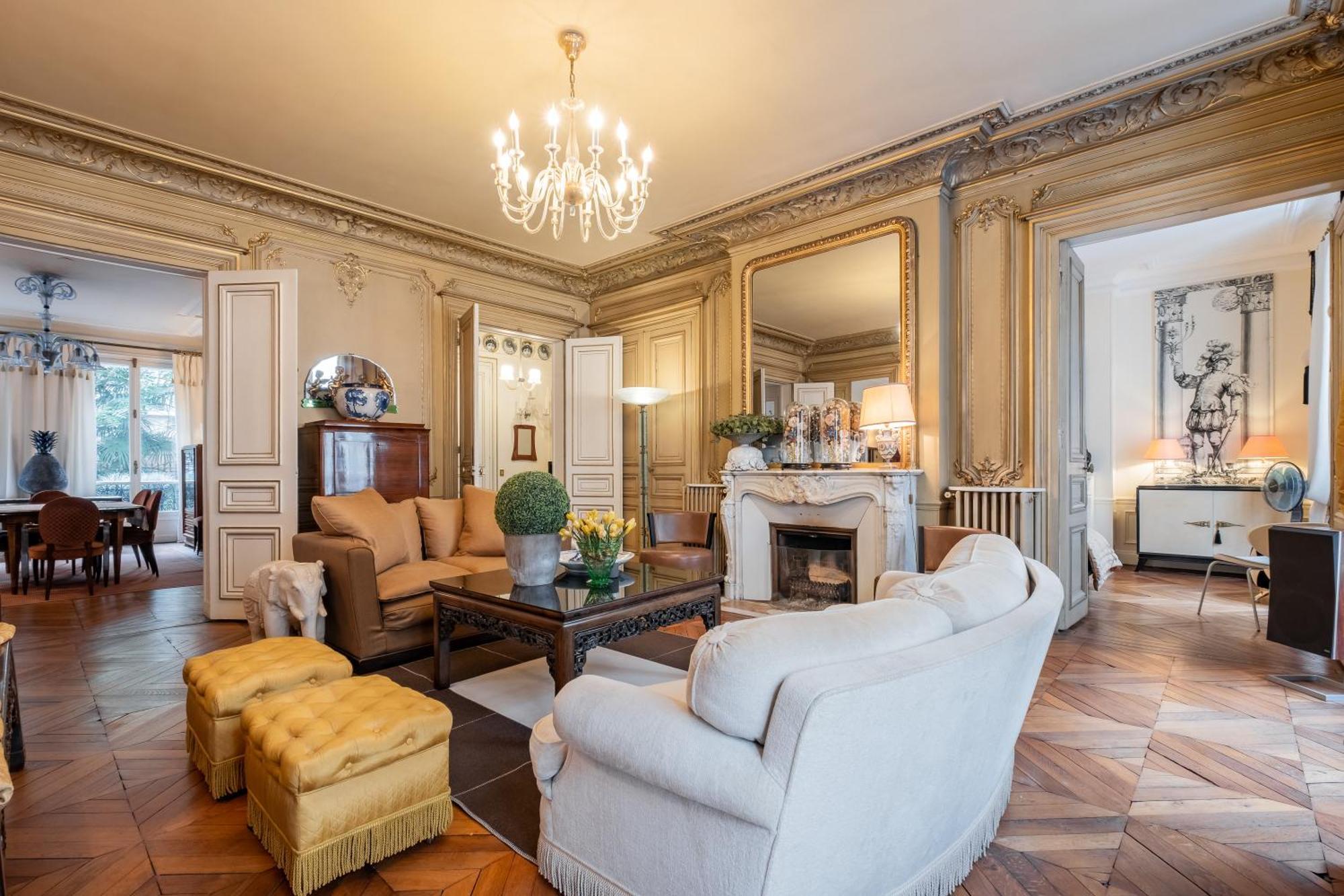 Veeve - Ornate Beauty * Parijs