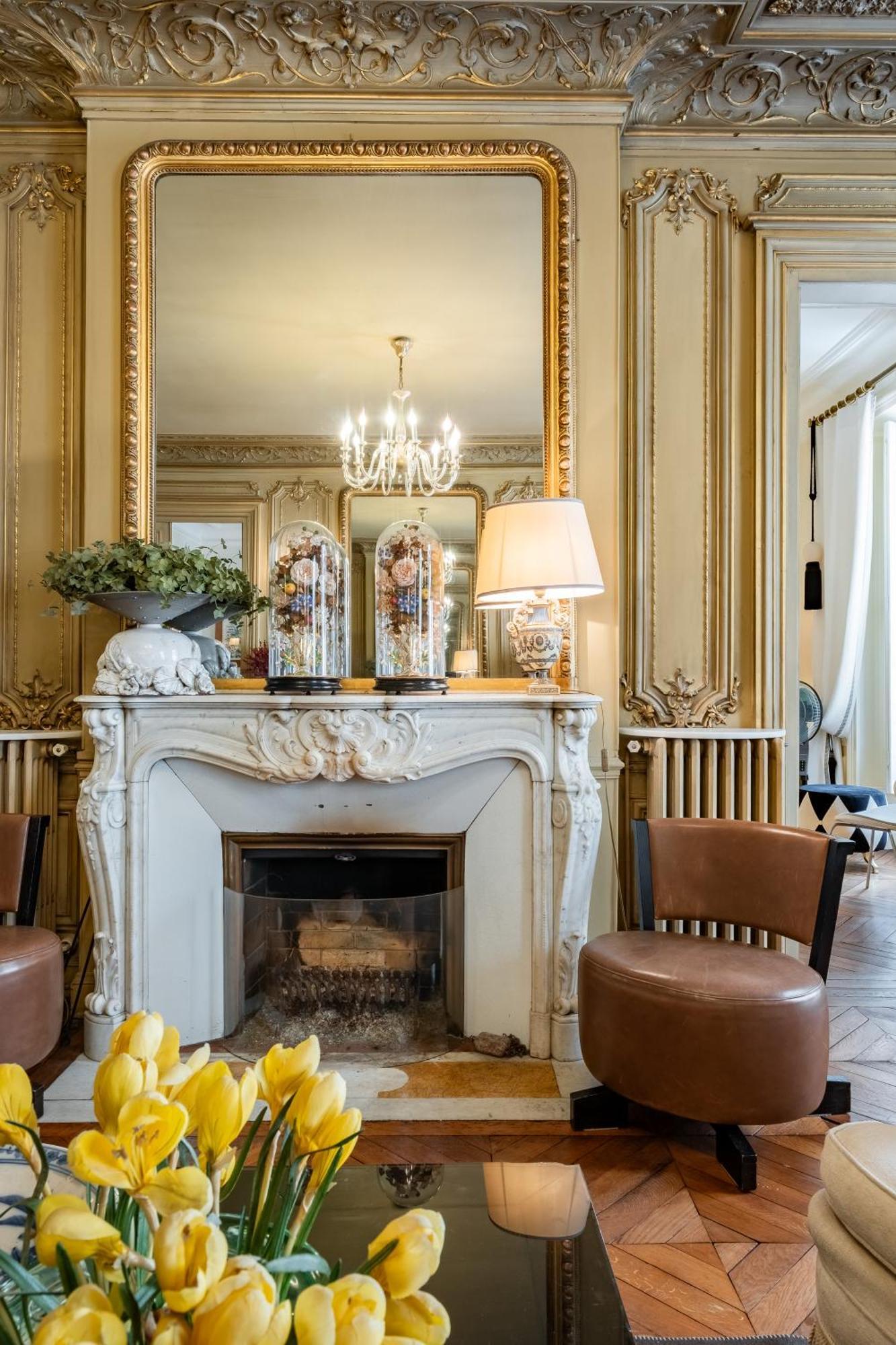 Veeve - Ornate Beauty Parijs